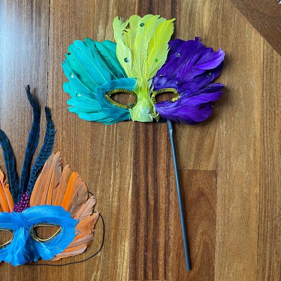 Five Vintage Mardi Gras Masquerade Masks - Picture 5 of 8